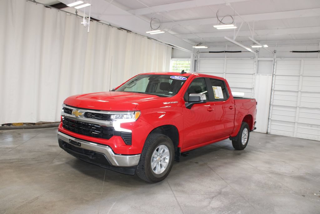 Used 2025 Chevrolet Silverado 1500 LT AWD/4WD image 4