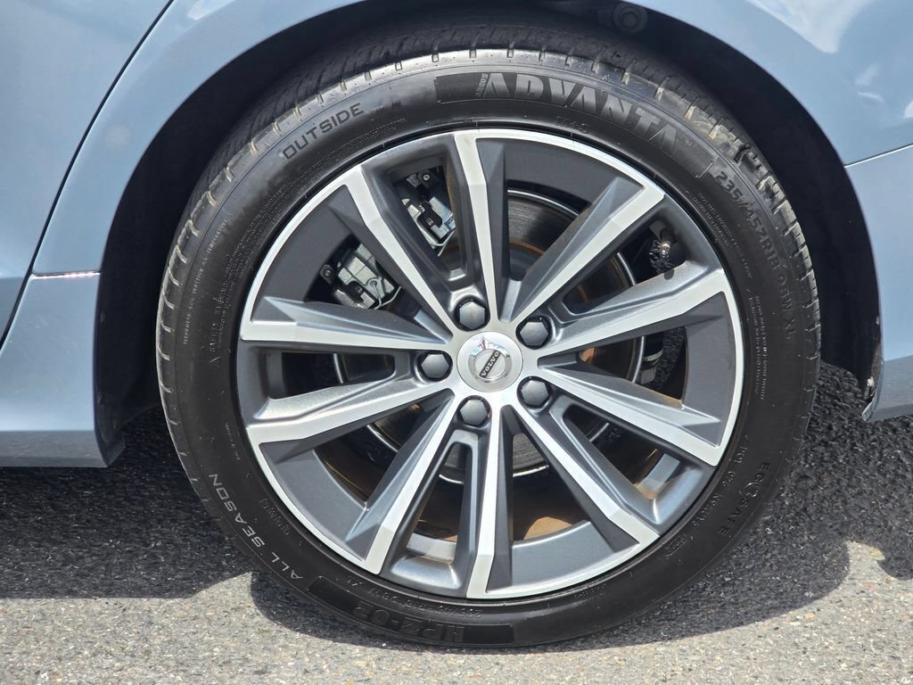 Used 2022 Volvo S60 B5 Momentum w/ Advanced Package FWD image 10