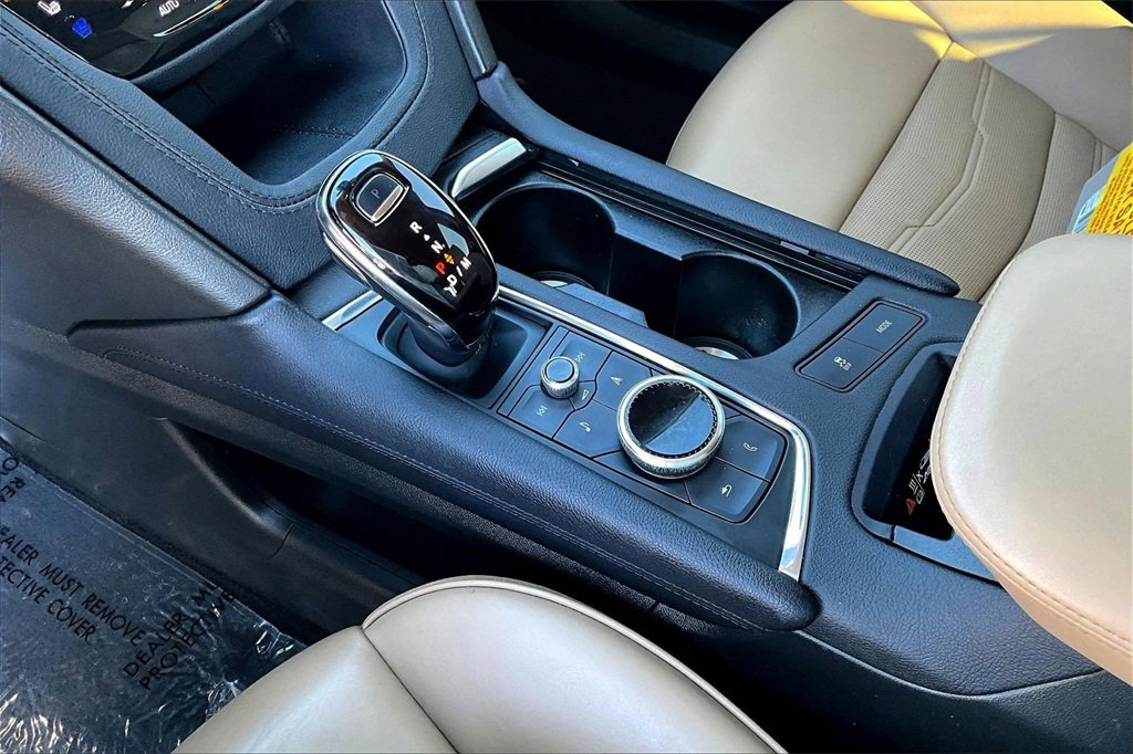 Certified 2023 Cadillac XT6 Sport w/ Platinum Package image 18