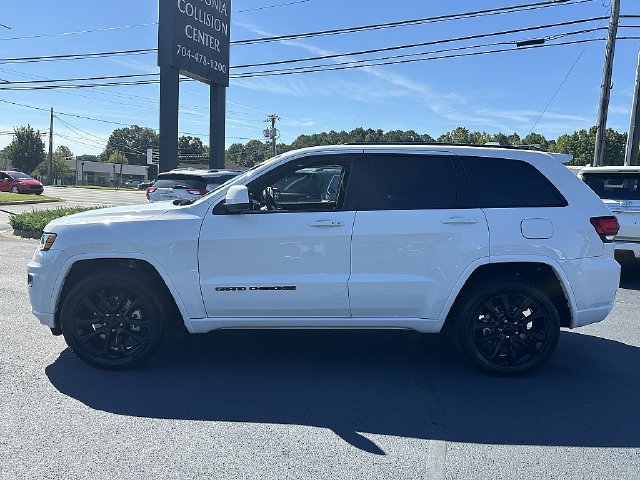 Used 2021 Jeep Grand Cherokee Laredo X AWD/4WD image 5