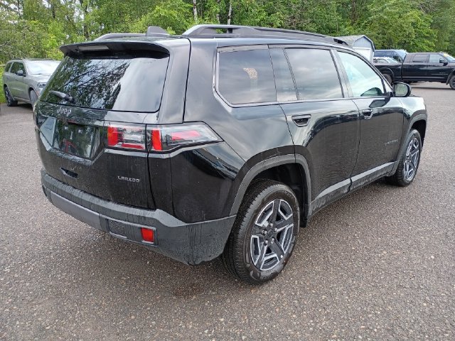 Used 2026 Jeep Cherokee Laredo AWD/4WD image 5