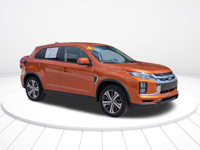 Used 2022 Mitsubishi Outlander Sport SE FWD image 2