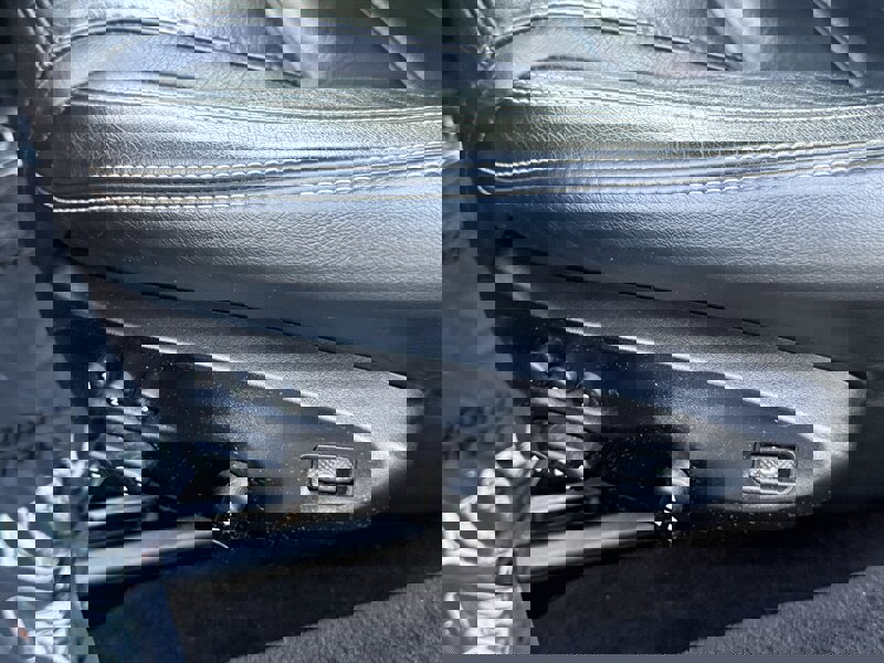 Used 2013 Maserati GranTurismo Sport RWD image 25