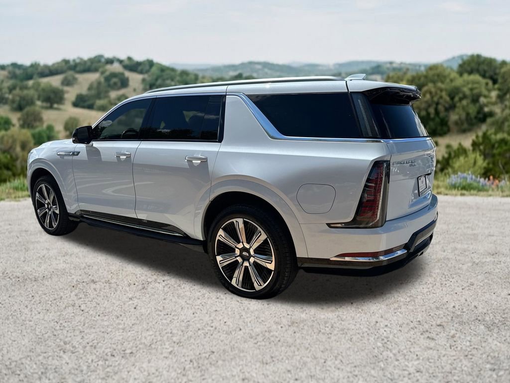 Used 2026 Cadillac Escalade IQL Luxury AWD/4WD image 8