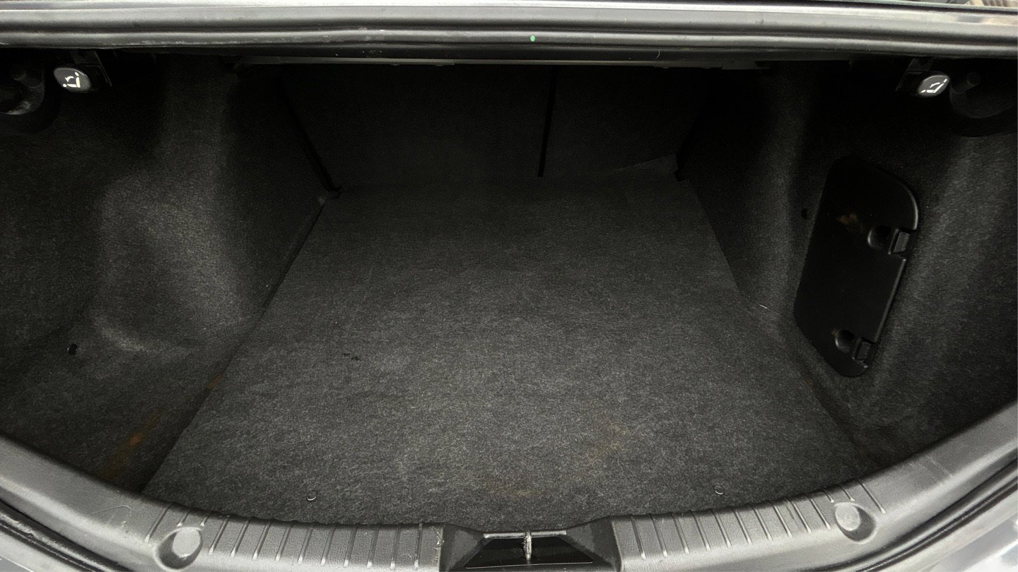 Used 2014 MAZDA MAZDA3 i Sport image 40