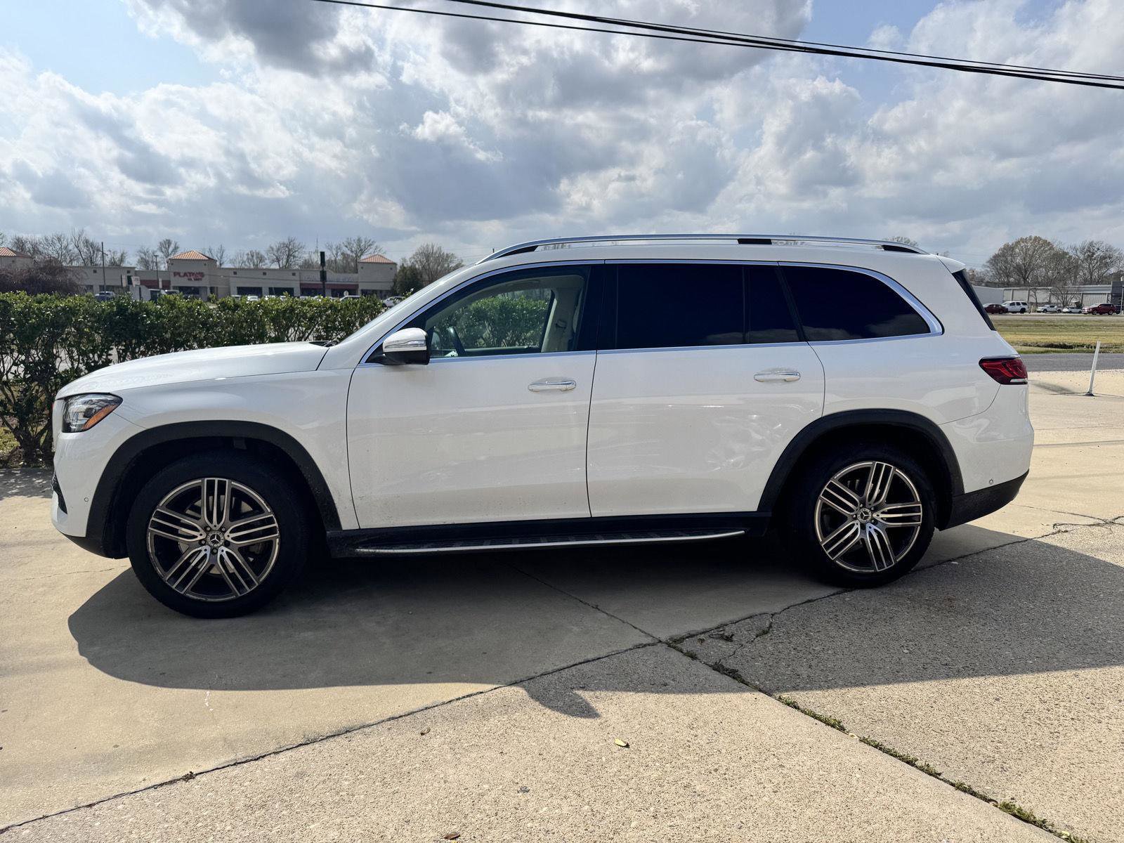 Used 2021 Mercedes-Benz GLS 450 4MATIC image 4