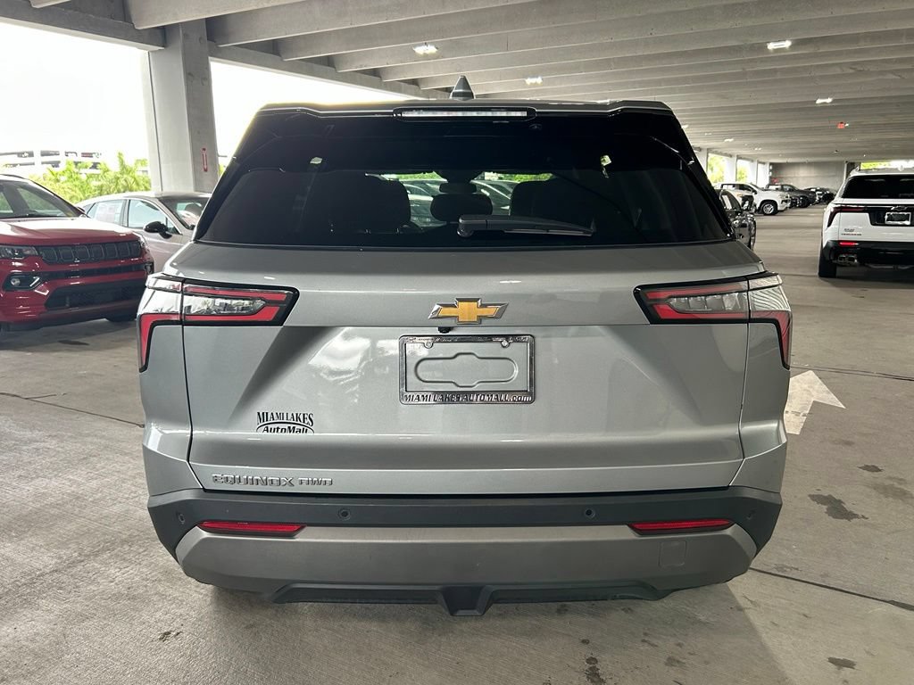 Used 2025 Chevrolet Equinox LT AWD/4WD image 4