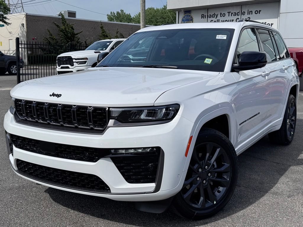New 2026 Jeep Grand Cherokee Limited AWD/4WD image 3