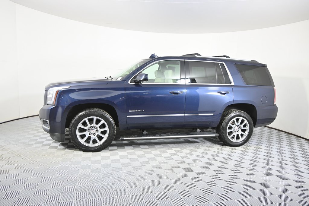 Used 2017 GMC Yukon Denali image 2
