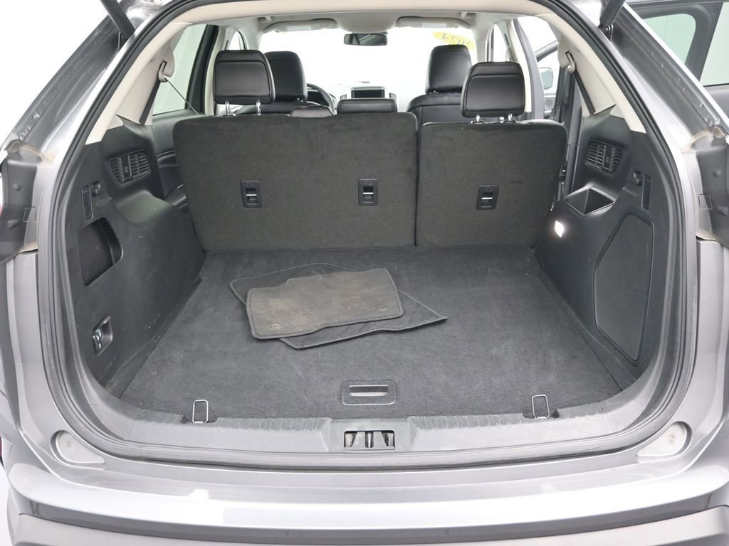 Used 2024 Ford Edge Titanium image 16