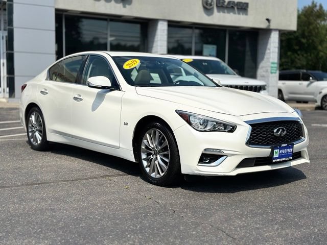 Used 2019 INFINITI Q50 Luxe w/ Essential Package (3.0T Luxe) AWD/4WD image 7