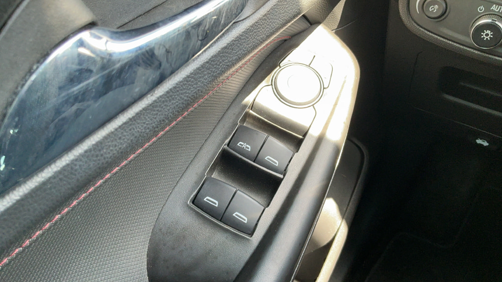 Used 2023 Chevrolet TrailBlazer RS w/ Convenience Package FWD image 14