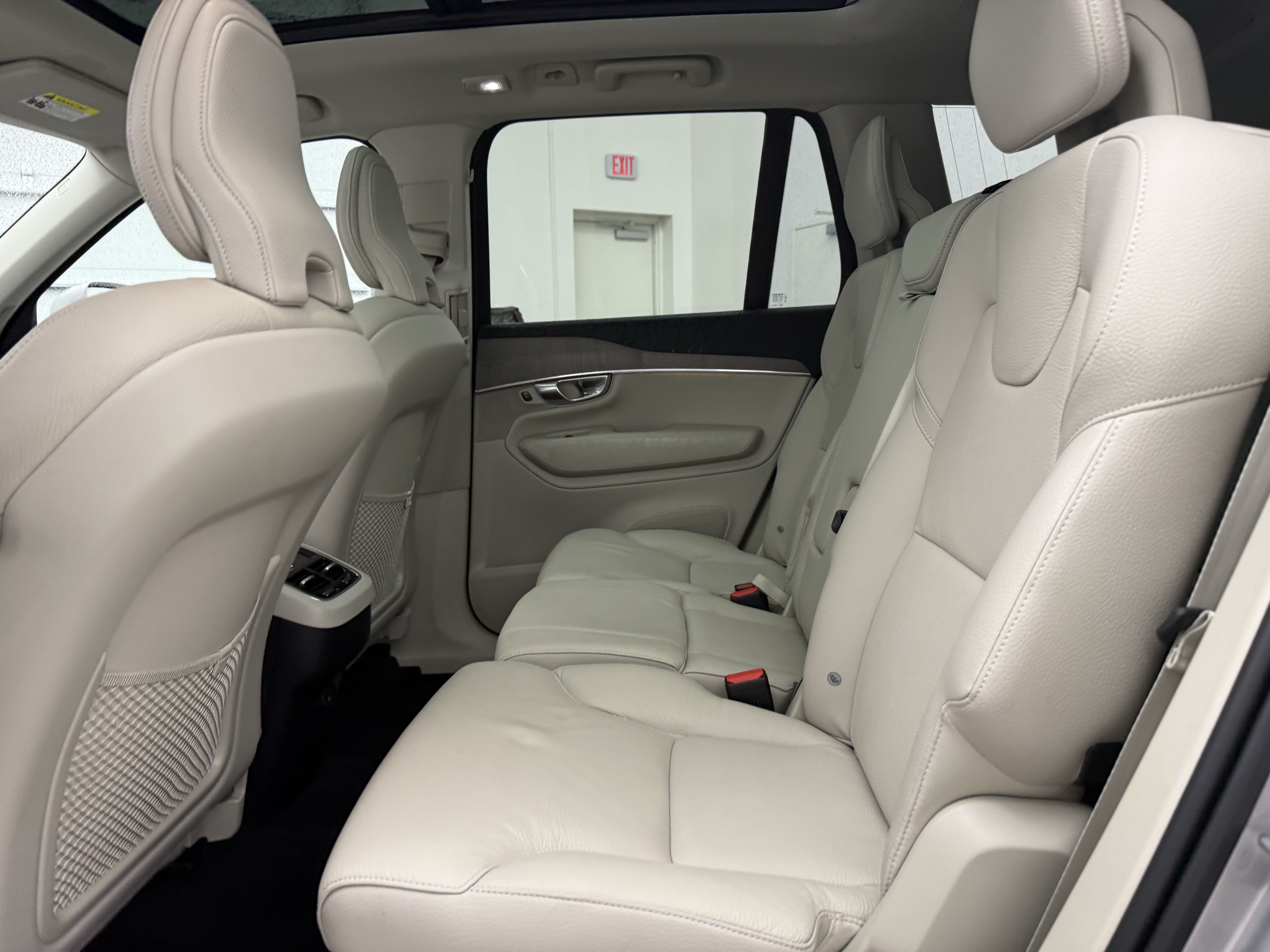 Used 2023 Volvo XC90 B6 Plus w/ Protection Package AWD/4WD image 20
