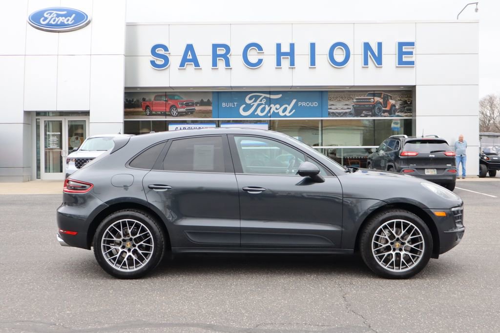 Used 2018 Porsche Macan Sport Edition w/ Driver Memory Package image 2