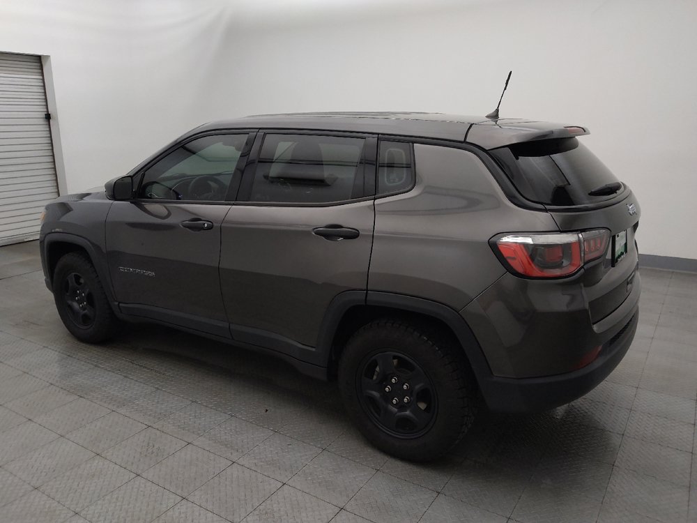 Used 2018 Jeep Compass Sport FWD image 3