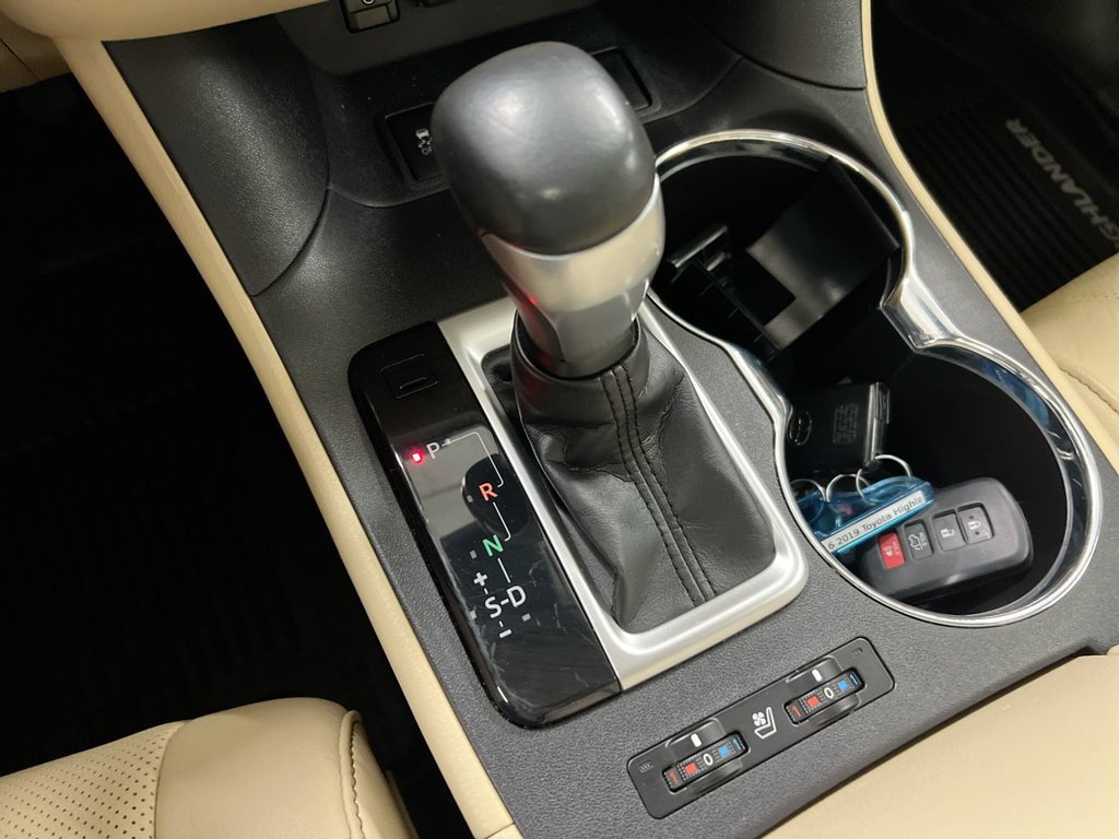 Used 2019 Toyota Highlander AWD Hybrid image 18
