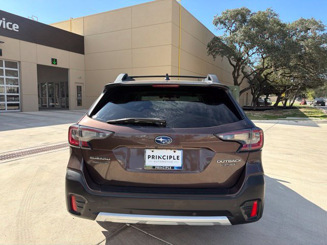 Used 2020 Subaru Outback Limited w/ Popular Package #2 AWD/4WD image 3