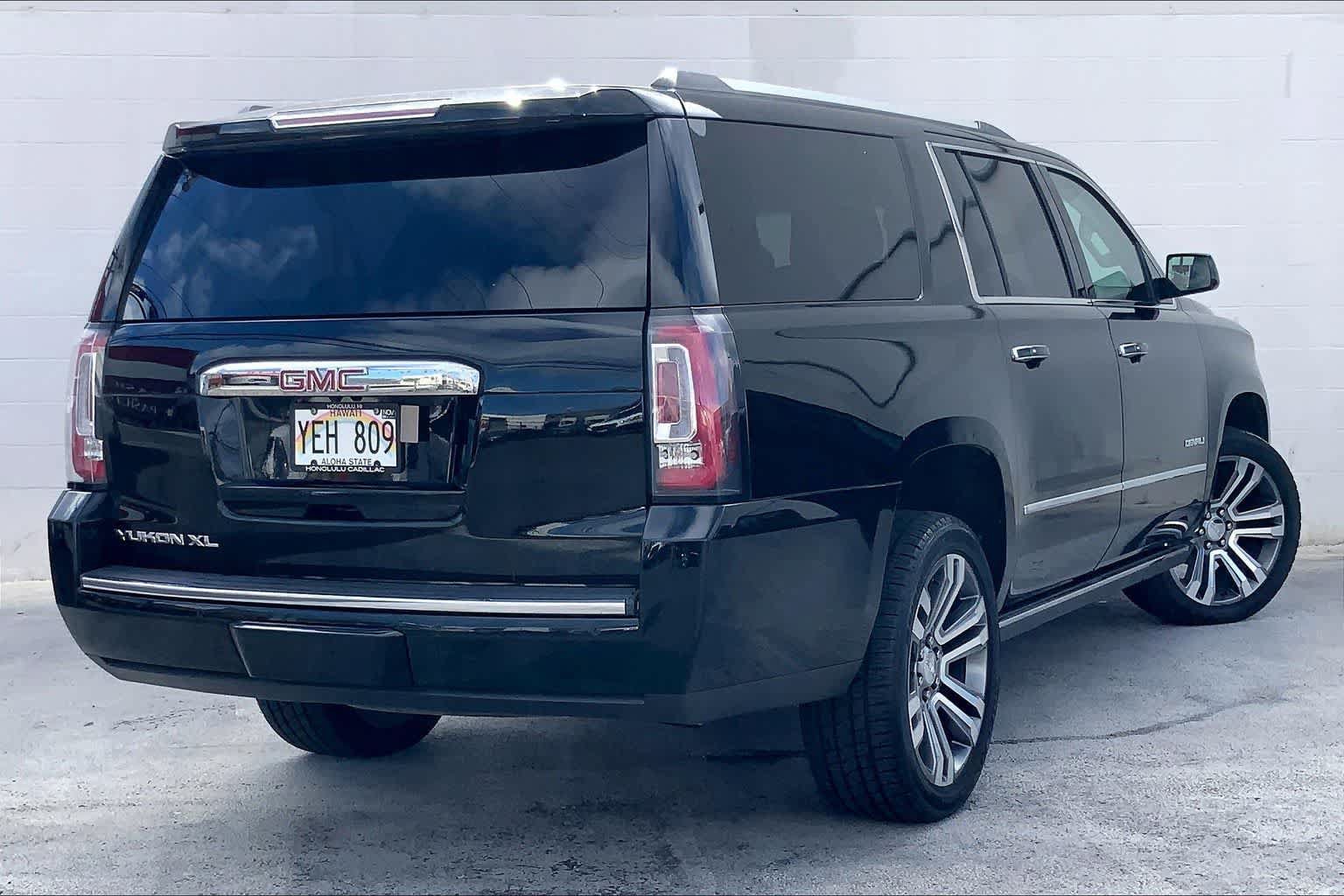 Used 2018 GMC Yukon XL Denali w/ Denali Ultimate Package AWD/4WD image 22