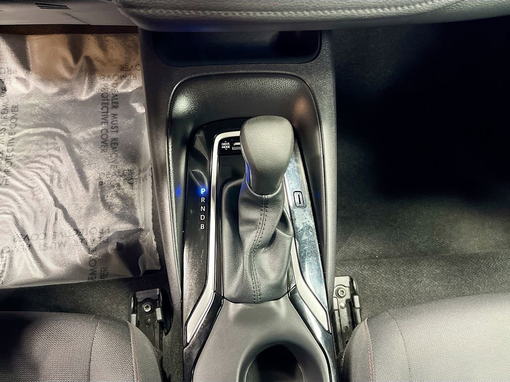 Used 2025 Toyota Corolla SE image 17