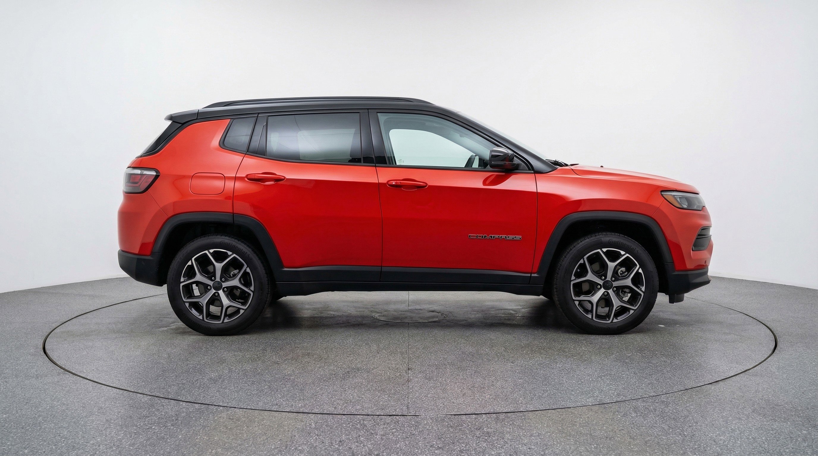 Used 2025 Jeep Compass Limited image 11