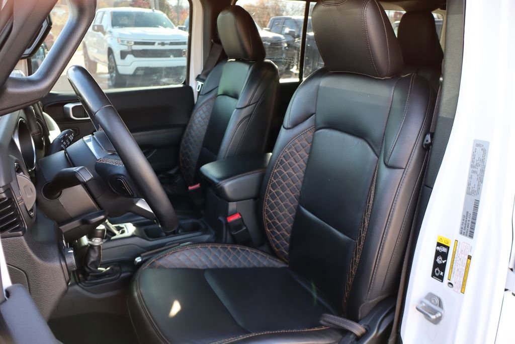 Used 2020 Jeep Wrangler Unlimited Sahara image 13