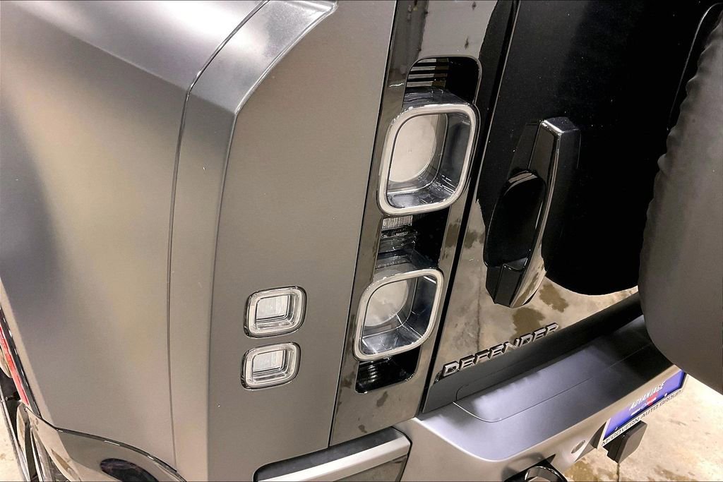 Used 2024 Land Rover Defender 110 Carpathian Edition AWD/4WD image 23