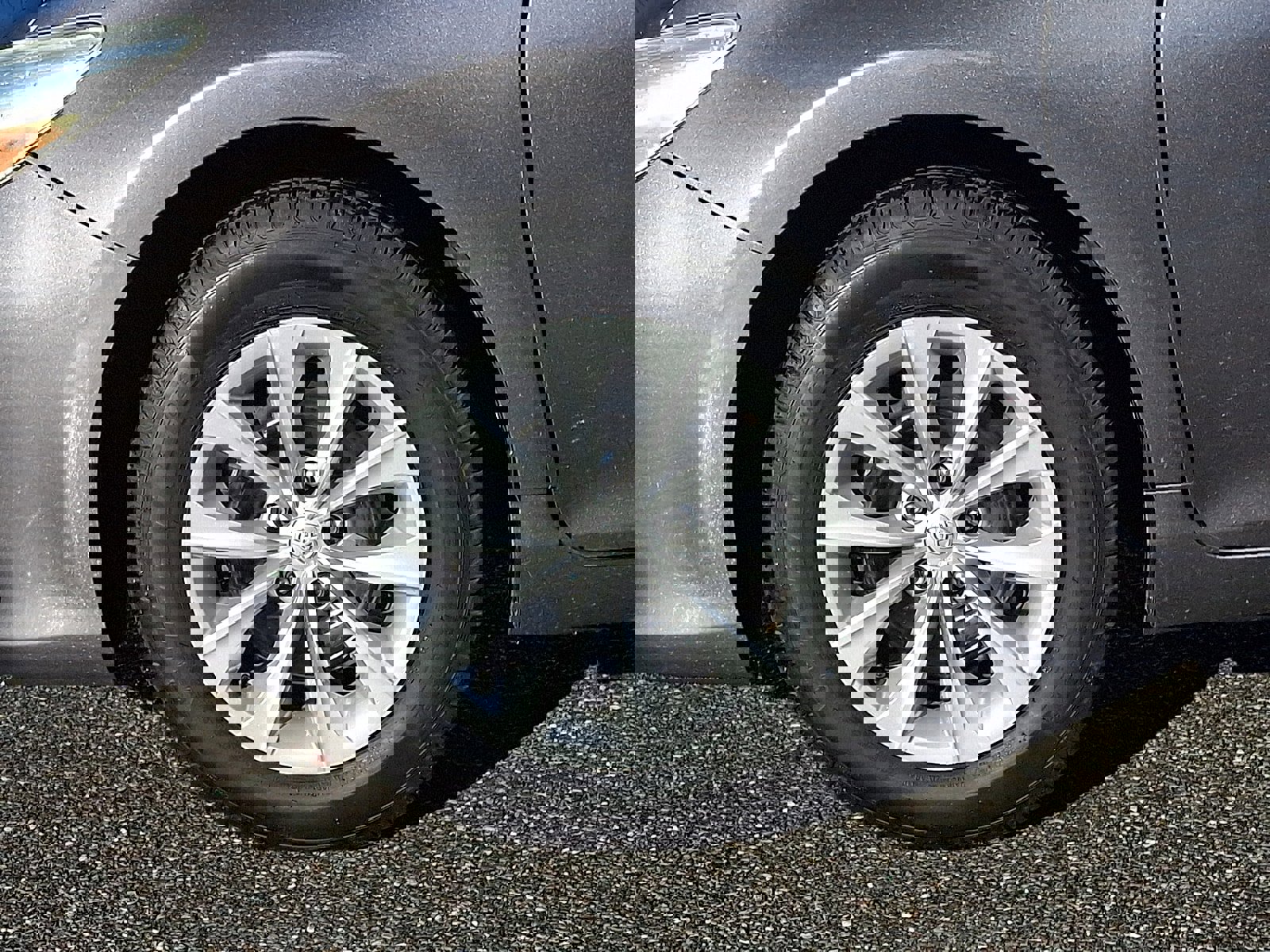 Used 2015 Toyota Camry LE image 7