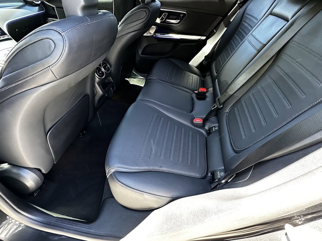 Certified 2025 Mercedes-Benz GLC 300 image 24