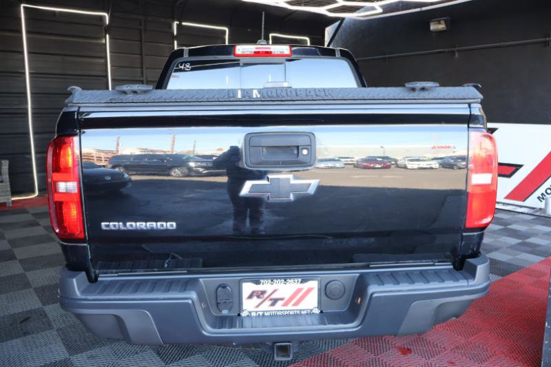 Used 2018 Chevrolet Colorado ZR2 w/ ZR2 Midnight Special Edition image 6