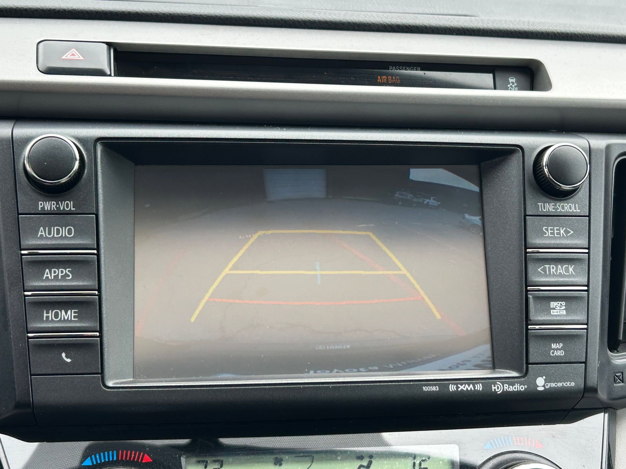 Used 2016 Toyota RAV4 XLE AWD/4WD image 22