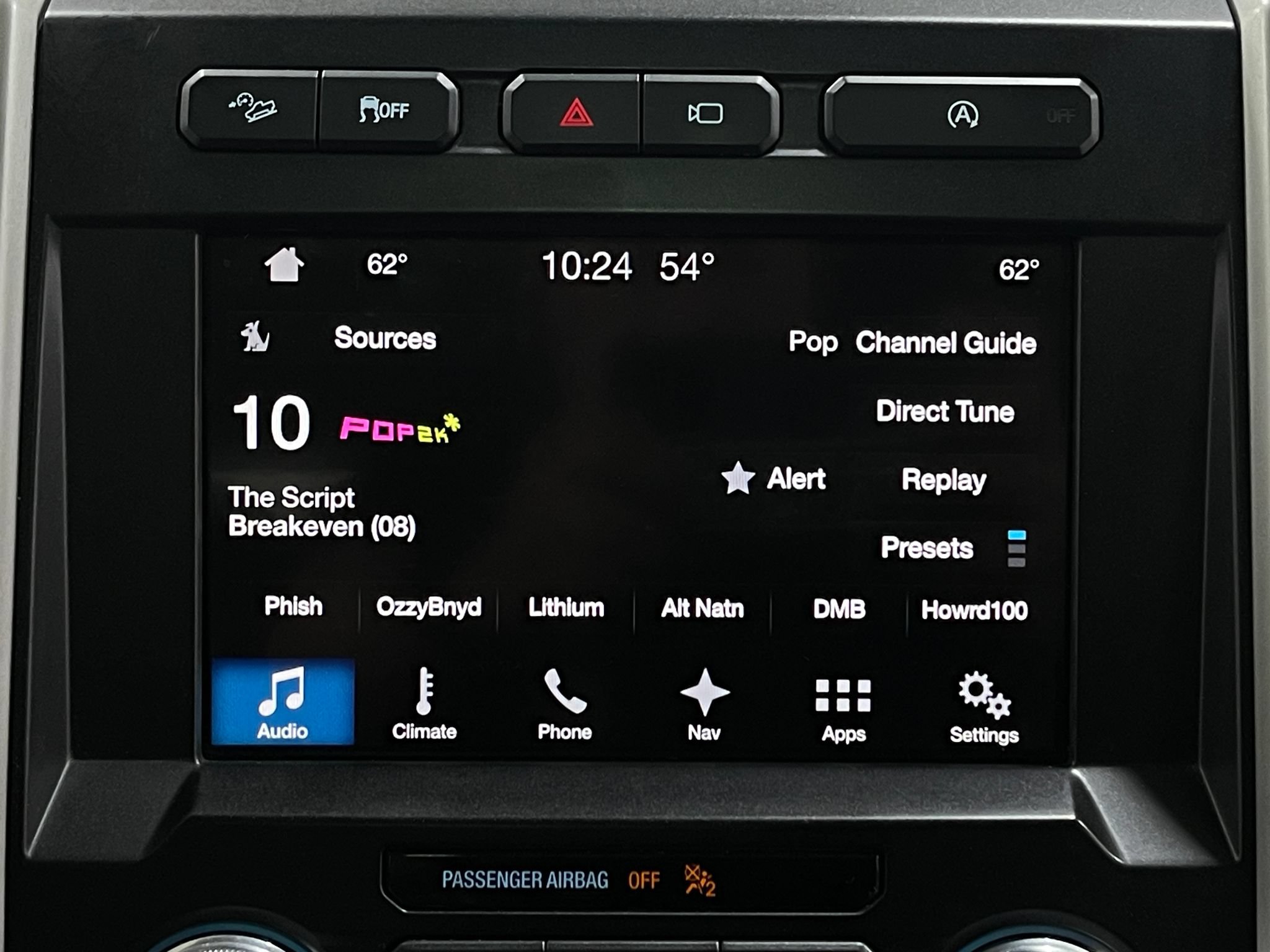 Used 2018 Ford F150 Lariat w/ Equipment Group 502A Luxury AWD/4WD image 24