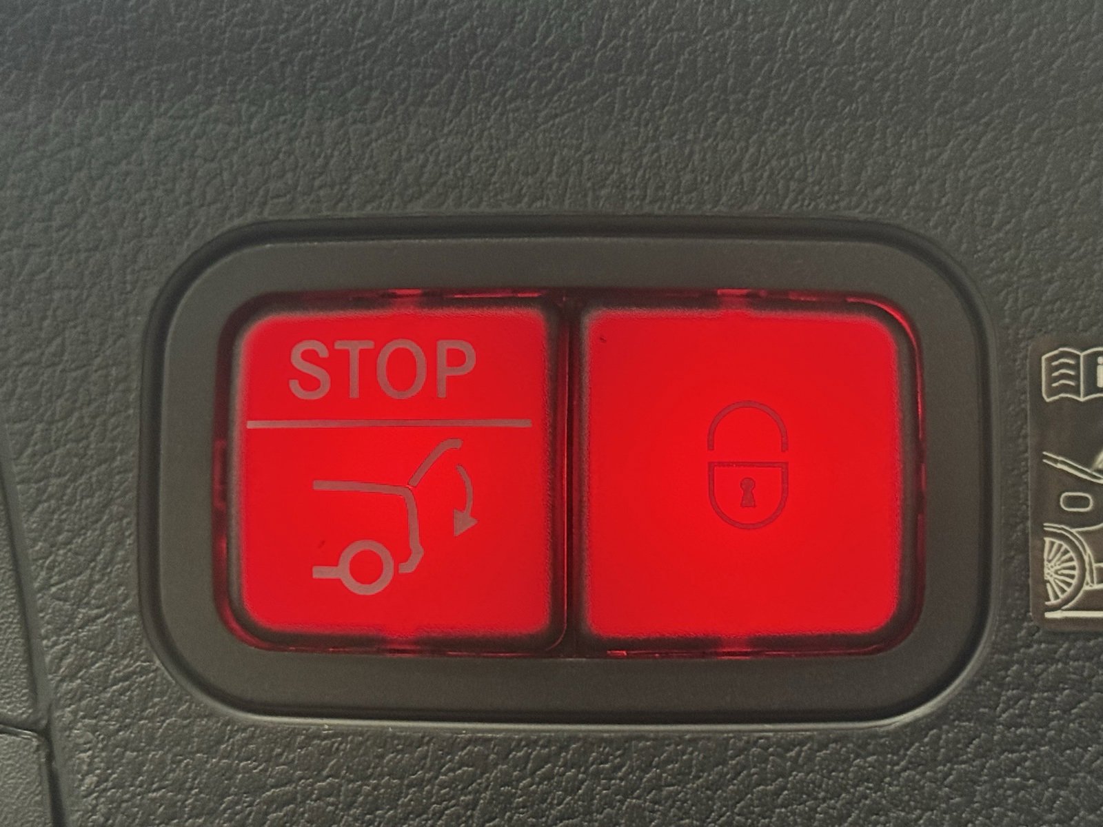 Used 2025 Mercedes-Benz GLE 450e GLE 450e image 15