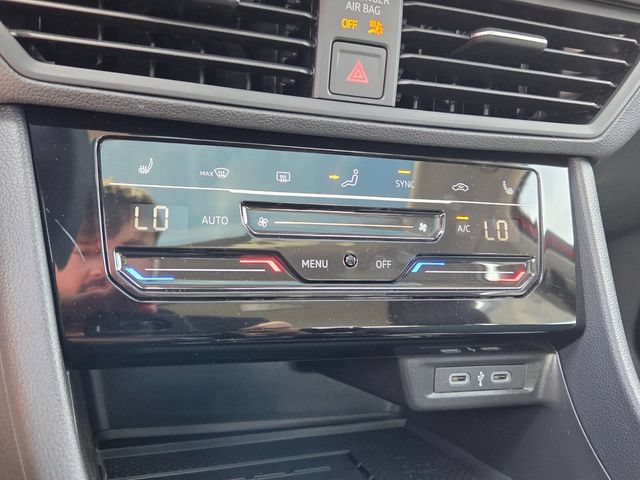 New 2026 Volkswagen Jetta SE FWD image 21