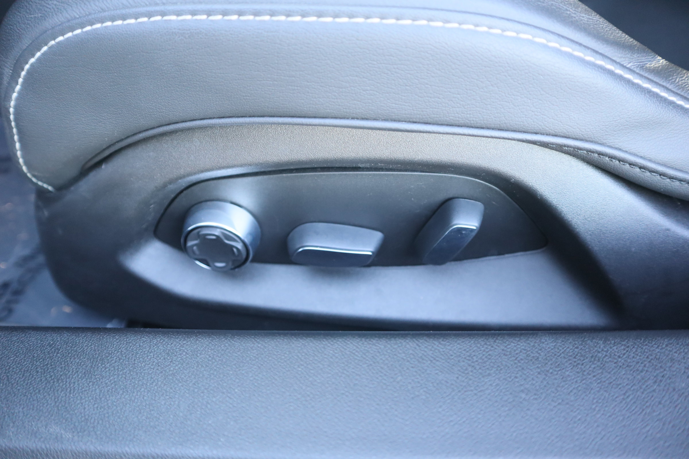 Used 2021 Chevrolet Corvette Stingray Preferred Cpe w/ 2LT image 14