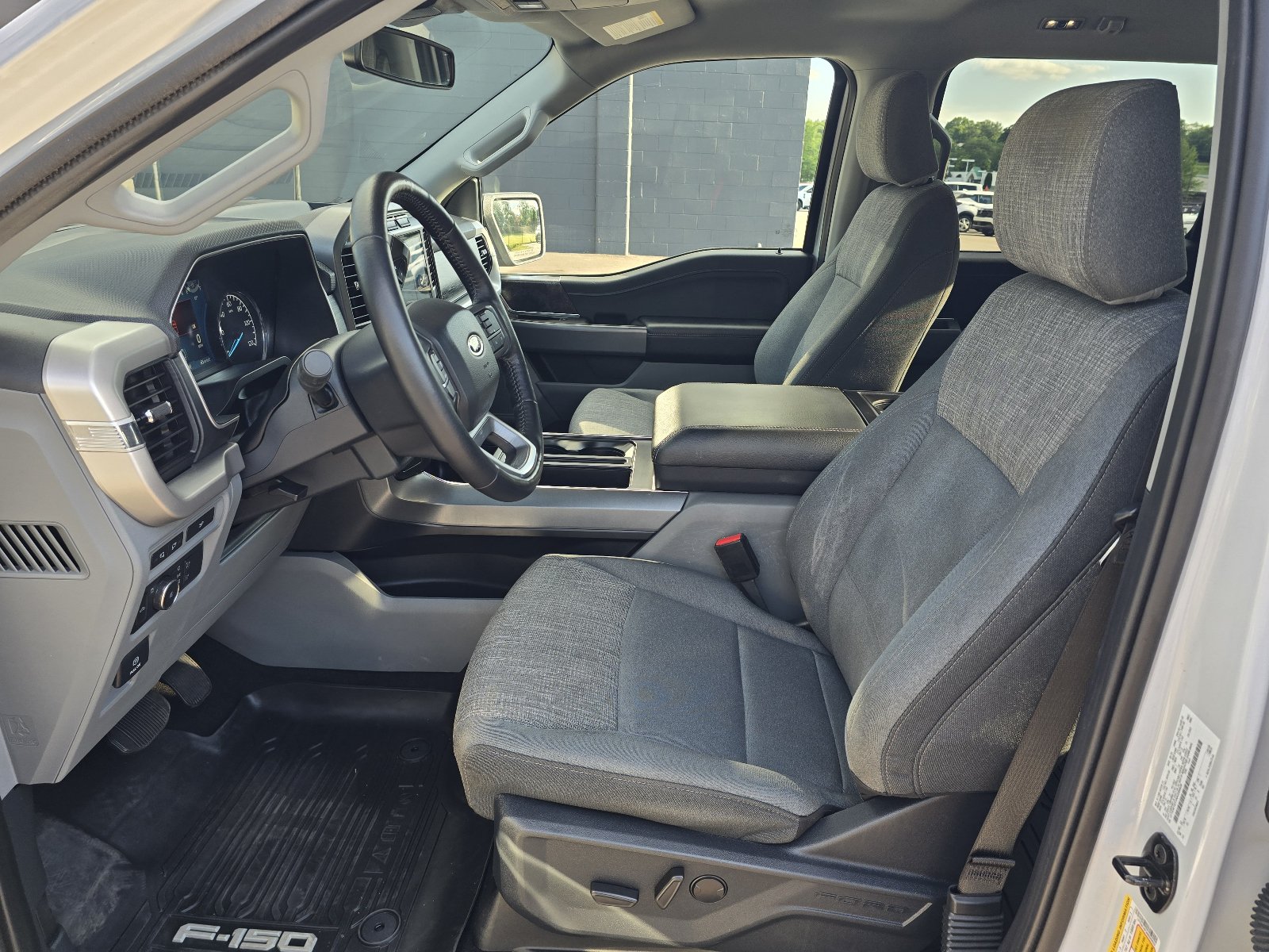 Used 2022 Ford F150 XLT w/ Equipment Group 302A High AWD/4WD image 15
