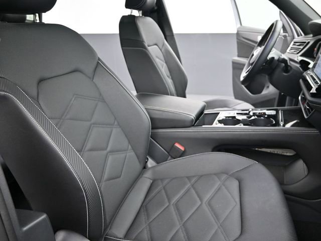 Used 2024 Volkswagen Atlas Cross Sport SE image 21