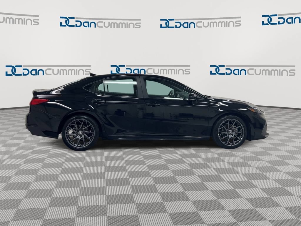 Used 2025 Toyota Camry SE w/ Convenience Package FWD image 9