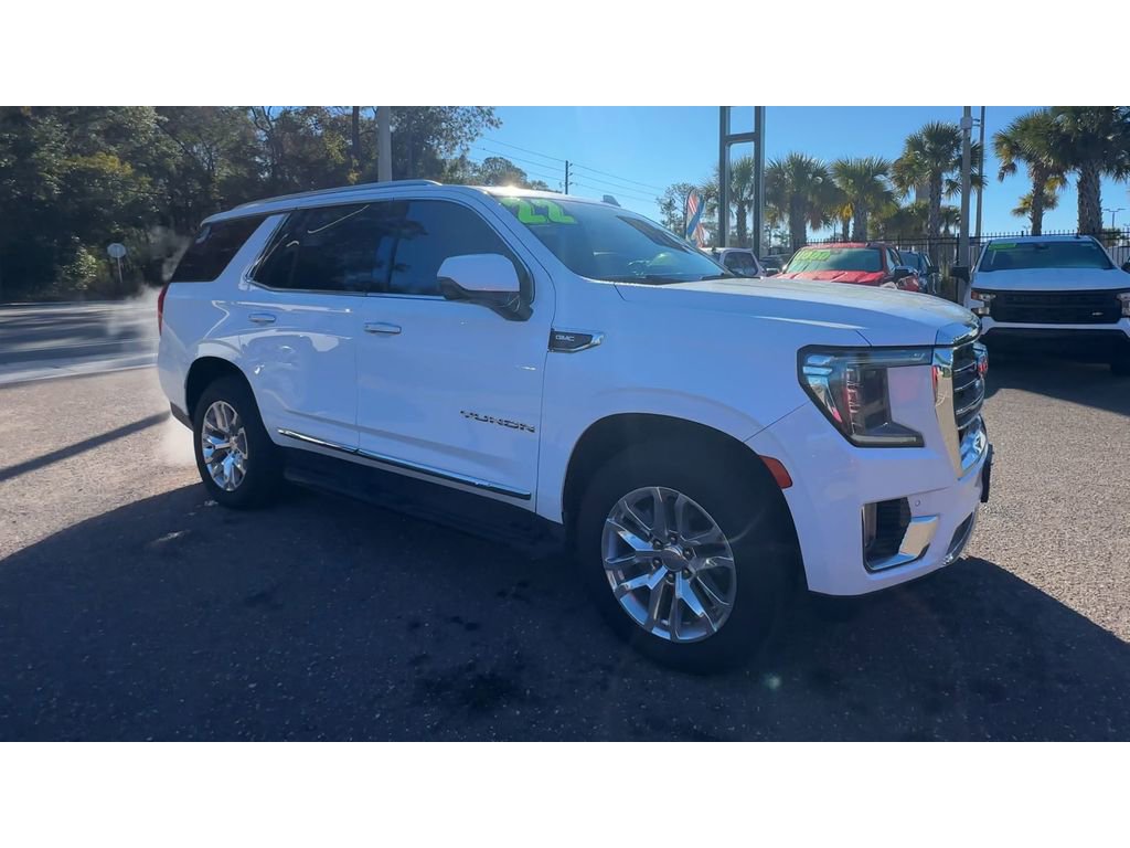 Used 2022 GMC Yukon SLT w/ SLT Premium Package image 2