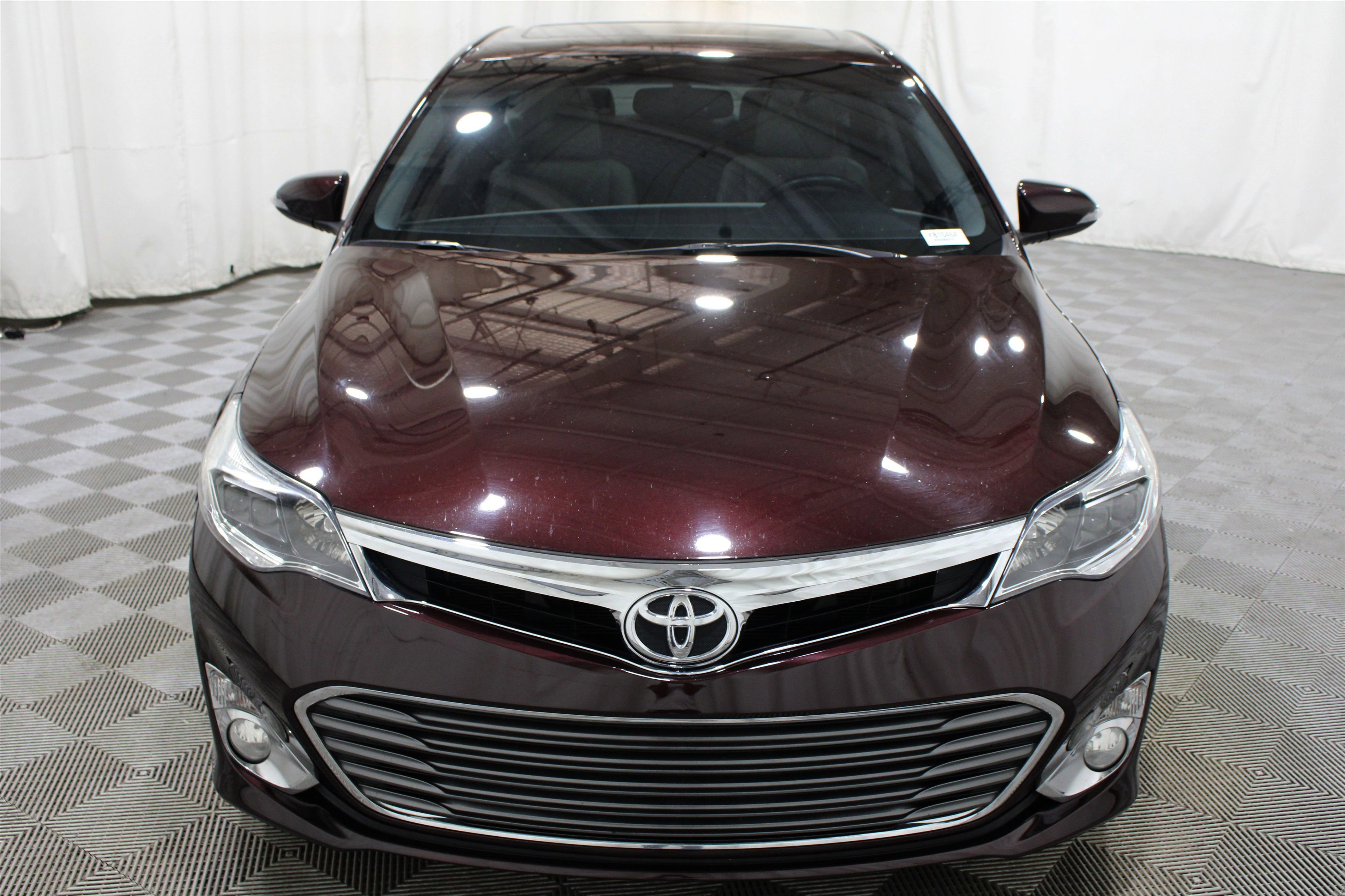 Used 2014 Toyota Avalon XLE Touring FWD image 35