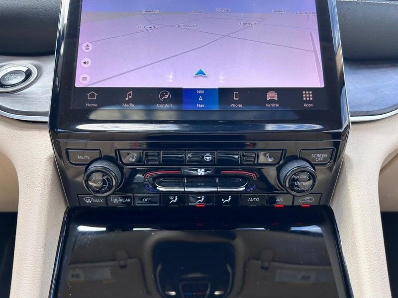 Used 2022 Jeep Grand Cherokee L Limited image 19