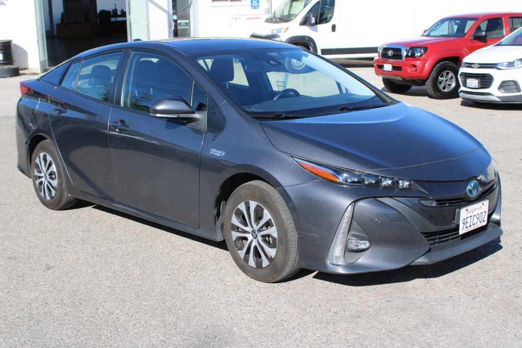 Used 2022 Toyota Prius Prime Limited FWD image 3