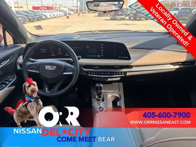 Used 2024 Cadillac XT4 Premium Luxury w/ Technology Package image 13