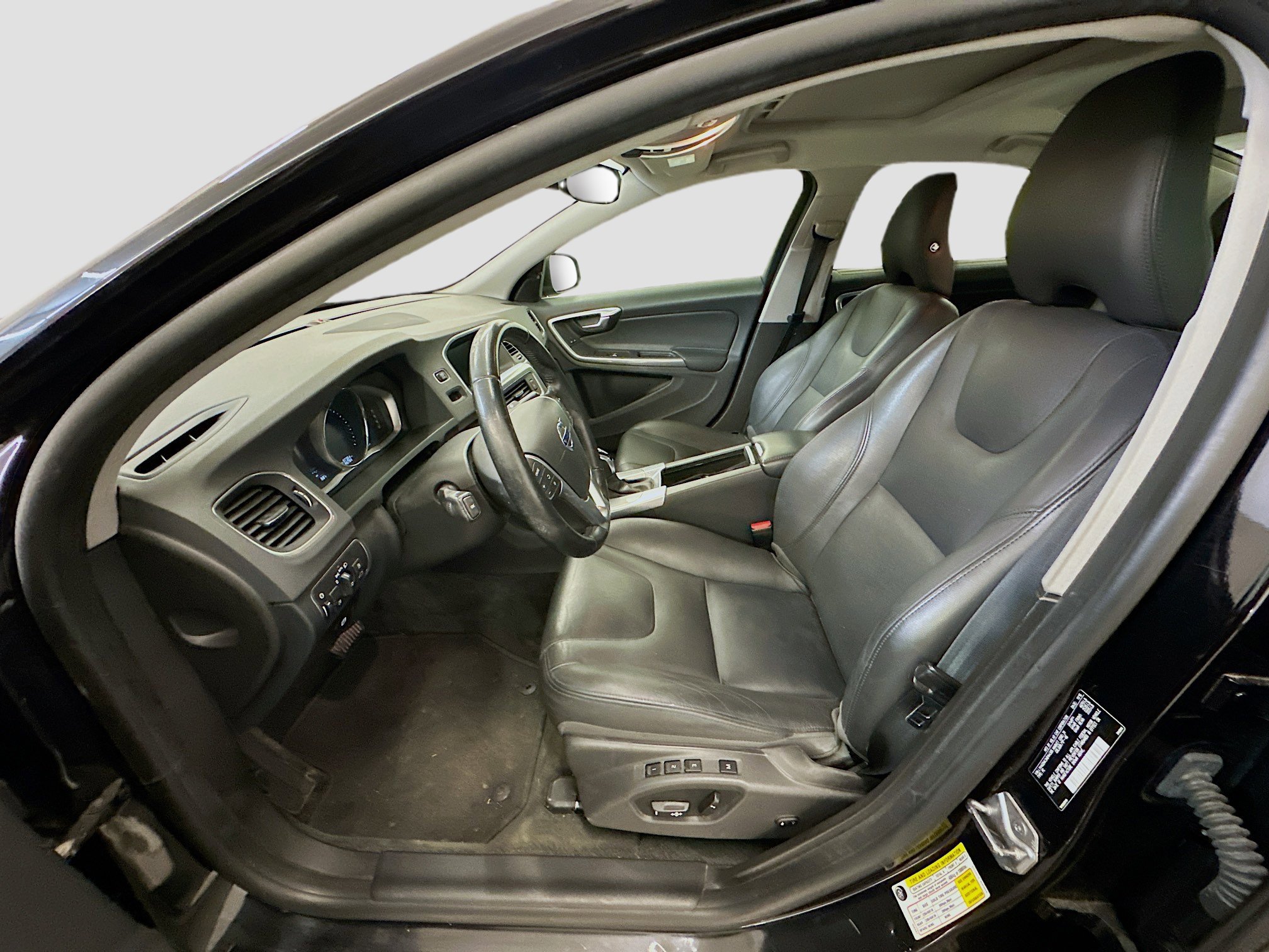 Used 2017 Volvo S60 T5 Inscription FWD image 13