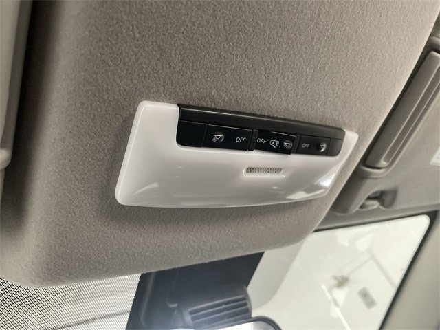 Used 2025 Nissan Versa S w/ Trunk Package image 27