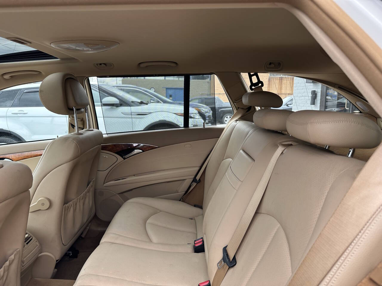 Used 2009 Mercedes-Benz E 350 4MATIC Wagon image 23