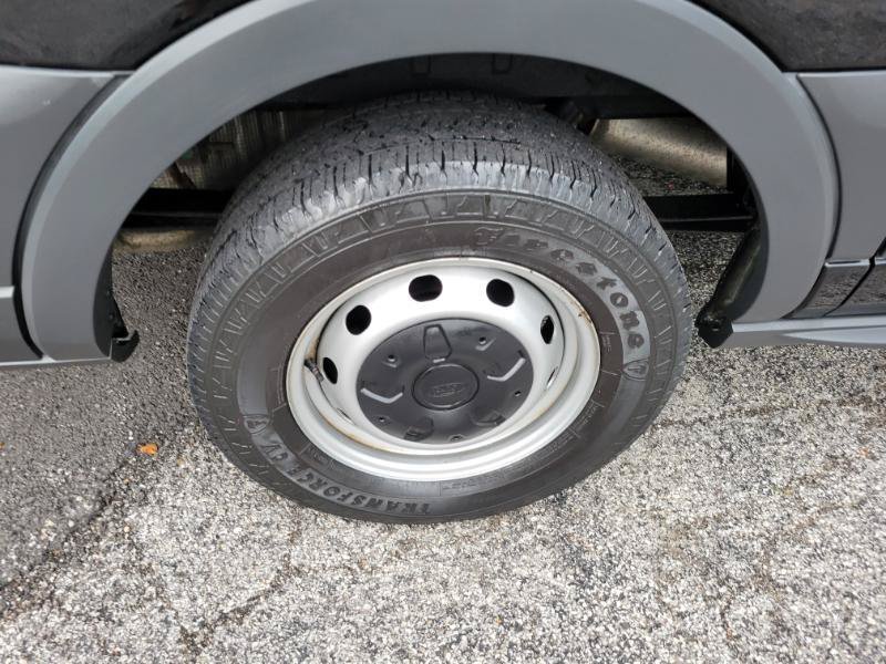 Used 2018 Ford Transit 150 XL RWD image 33