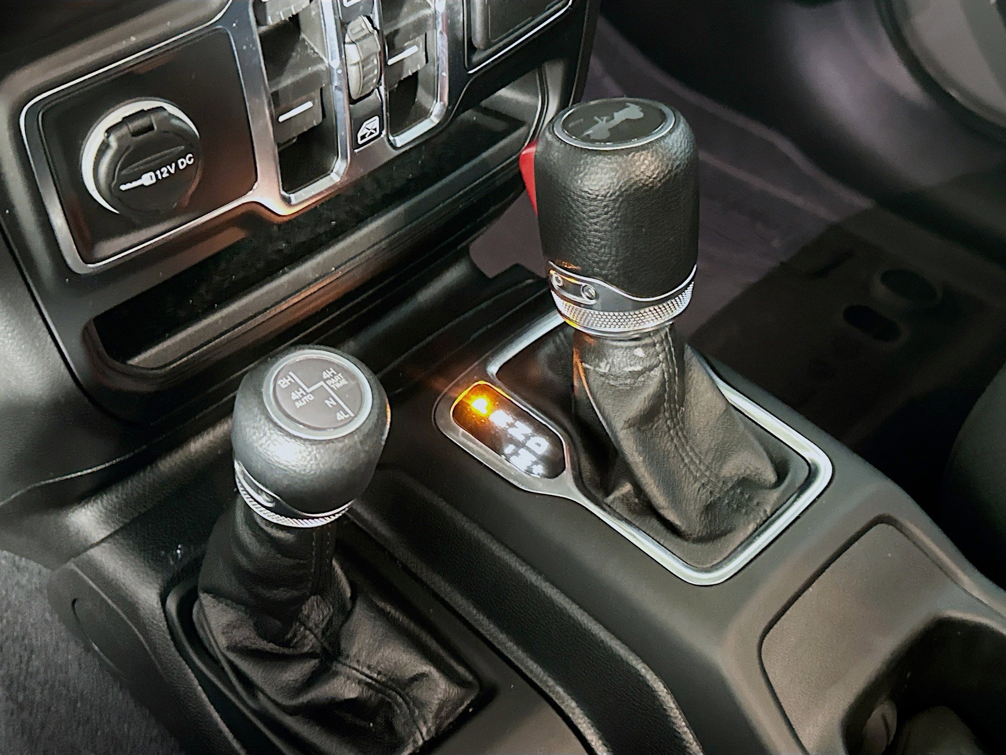 Used 2023 Jeep Wrangler Unlimited w/ 8.4" Radio Group image 24