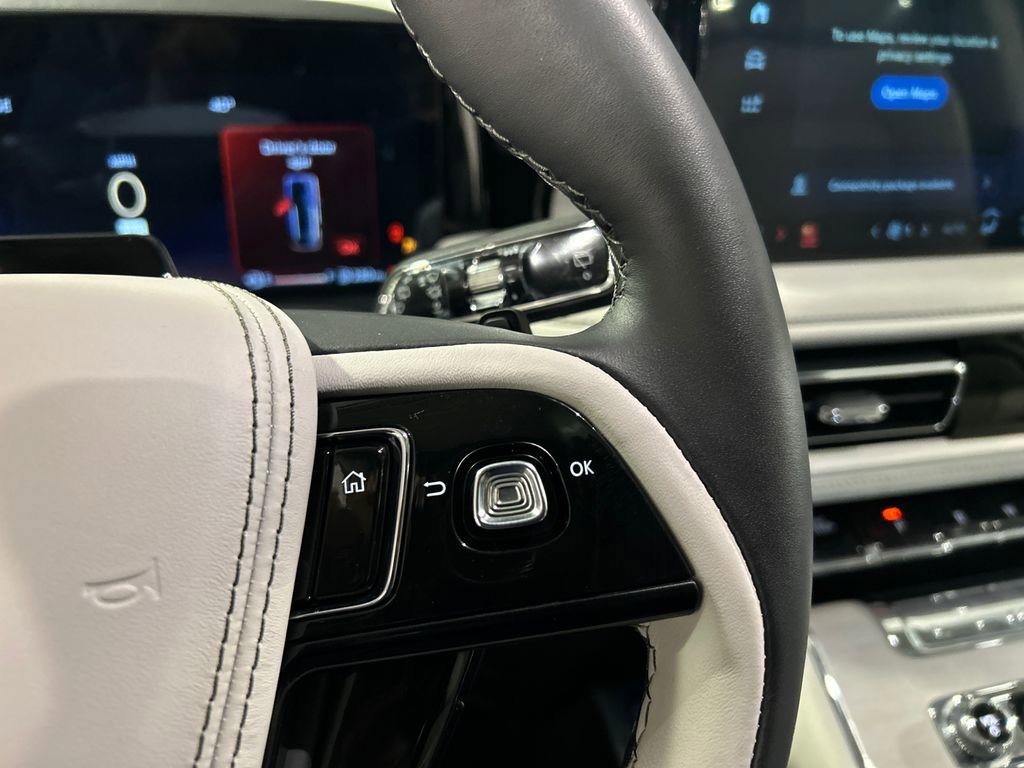 Used 2026 Lincoln Aviator Reserve w/ Illumination Package image 13