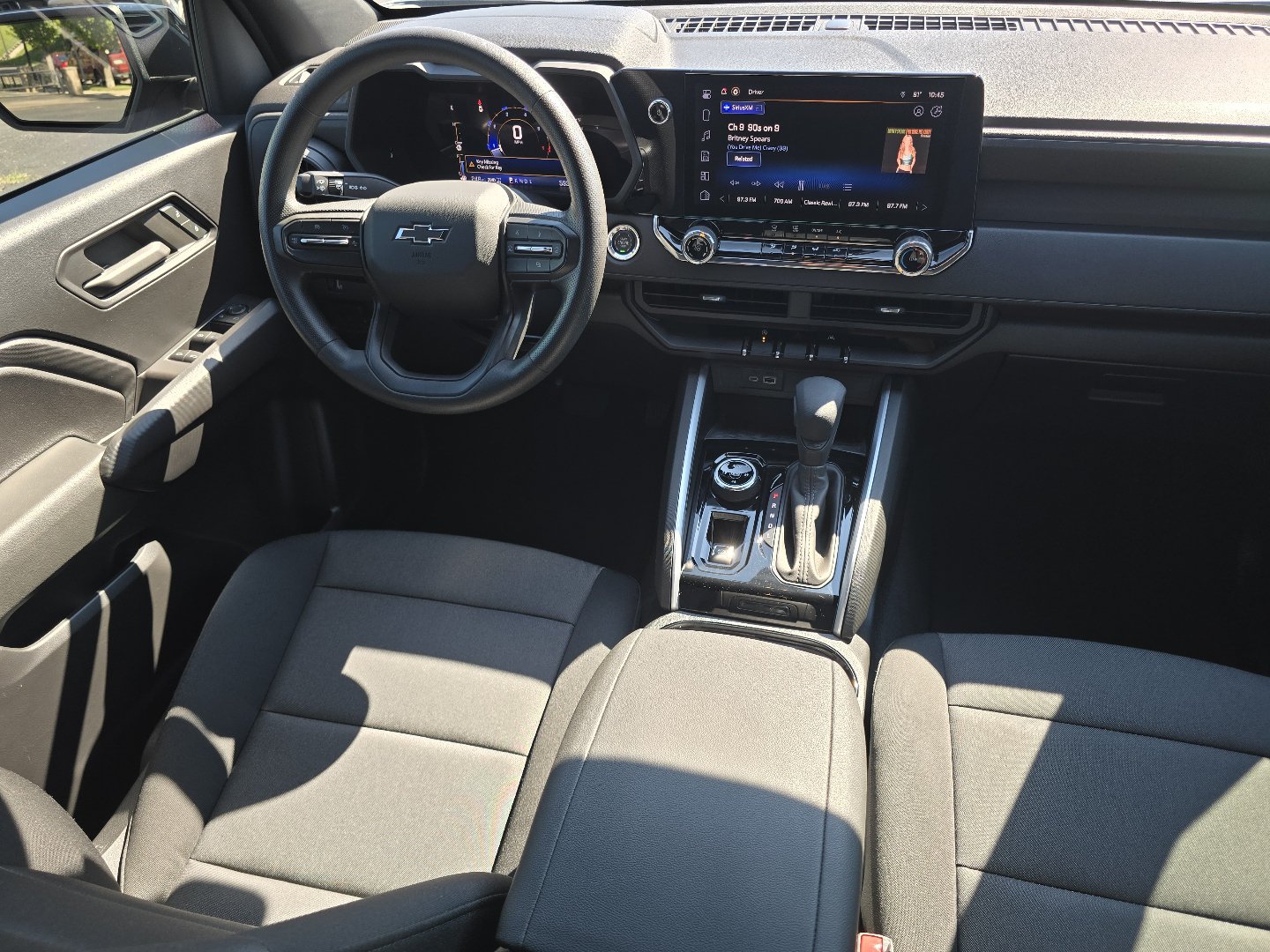 Used 2023 Chevrolet Colorado Trail Boss w/ Technology Package AWD/4WD image 33