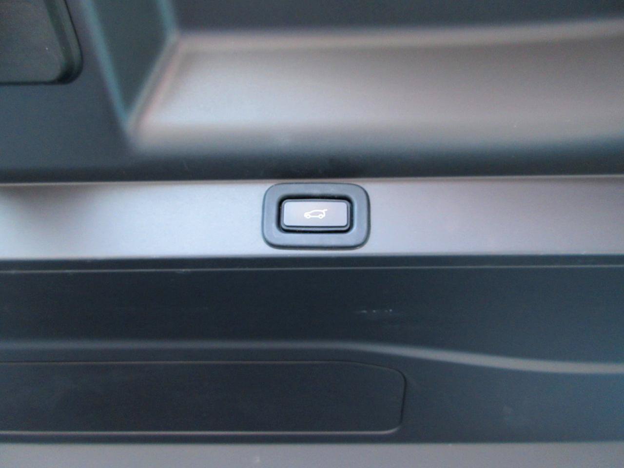 Used 2023 Land Rover Range Rover SE AWD/4WD image 39
